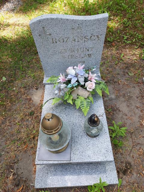 Grób CZESŁAW RÓŻAŃSKI