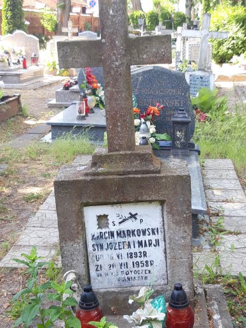 Grób MARCIN MARKOWSKI